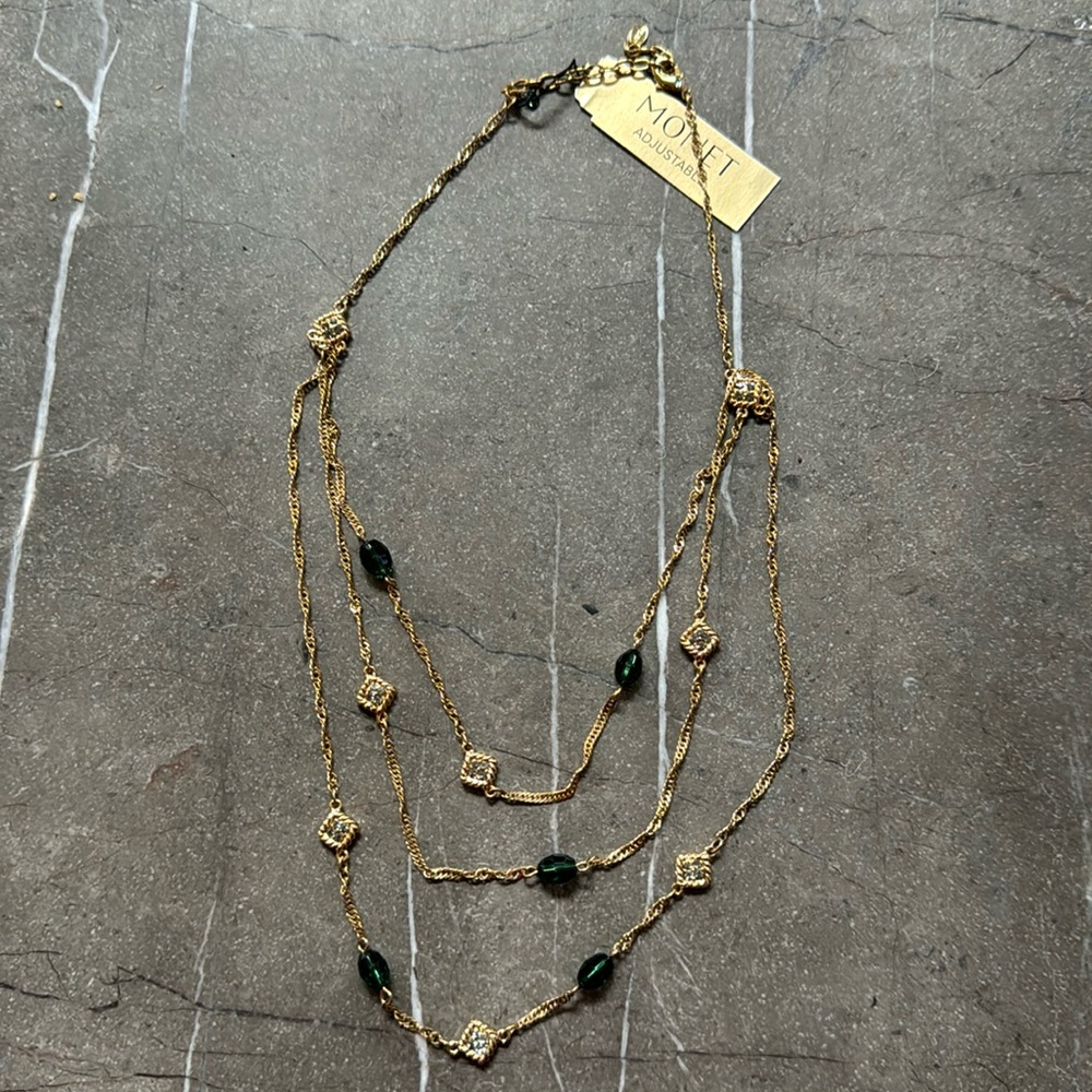 Monet necklace